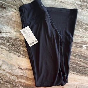 Lululemon Groove SHR Flare Pant *Nulu